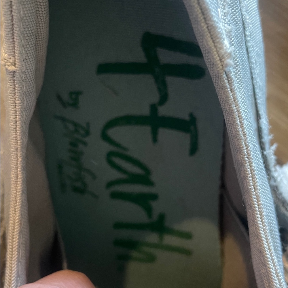 NEW Blowfish Malibu 4 Earth casual sneakers white or gray price is each pair - Picture 4 of 6